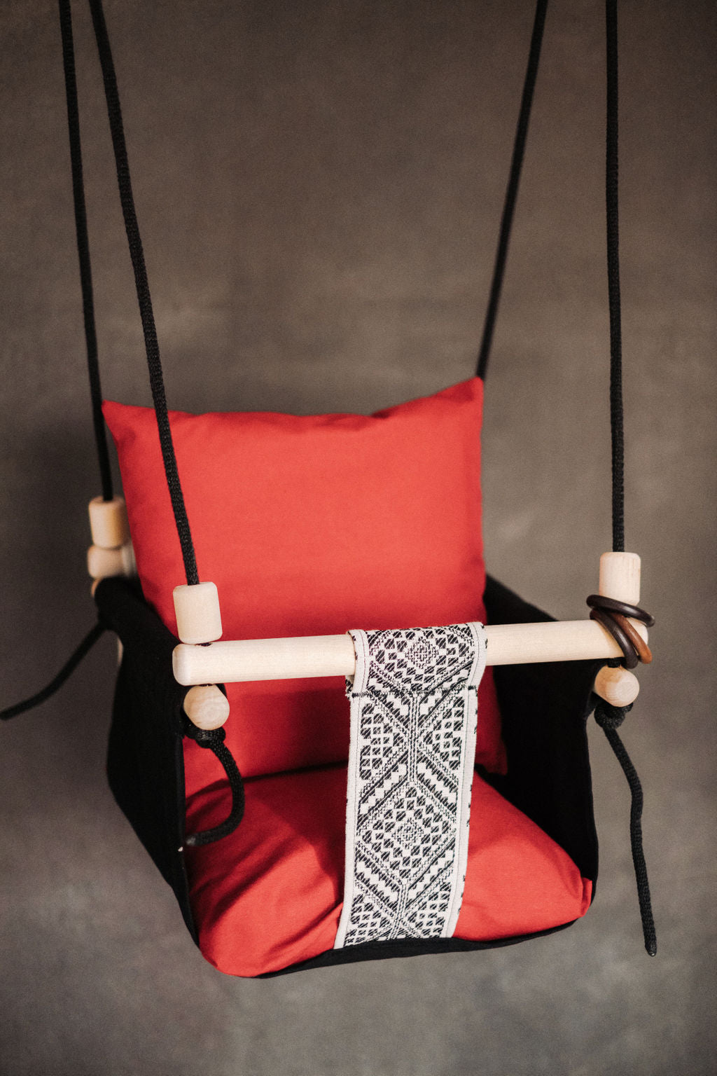 Leagan cu broderie BBL-249
