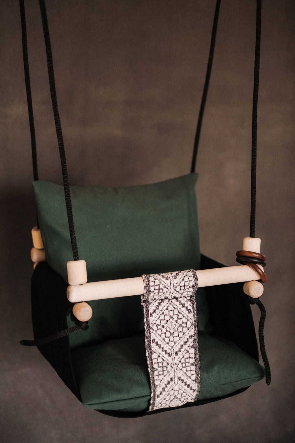 Leagan cu broderie BBL-244