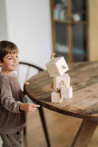 Jucarie Robot din Lemn