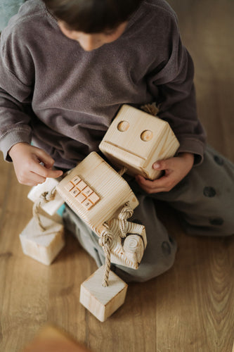 Jucarie Robot din Lemn
